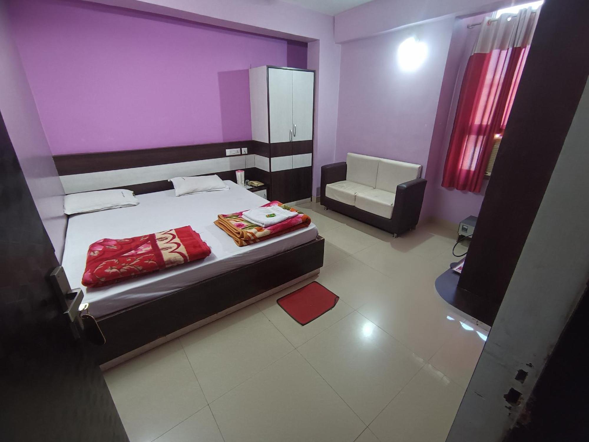 Hotel Viraat Inn Gaya Exterior photo