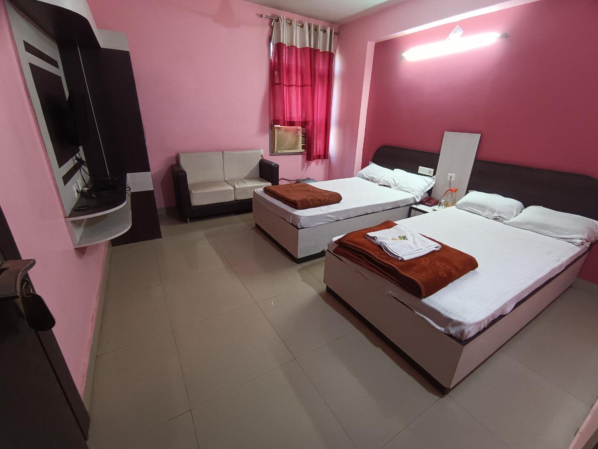 Hotel Viraat Inn Gaya Exterior photo