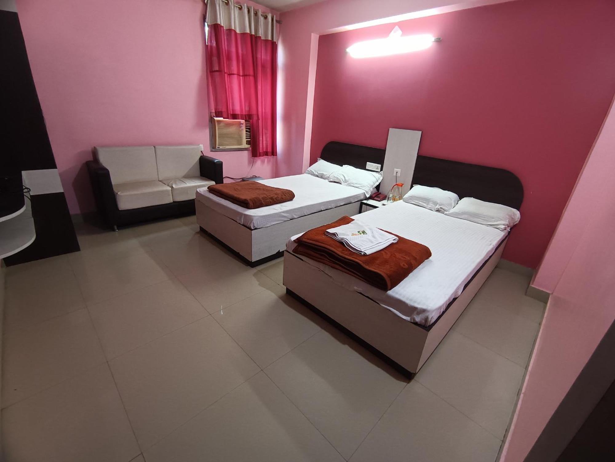 Hotel Viraat Inn Gaya Exterior photo