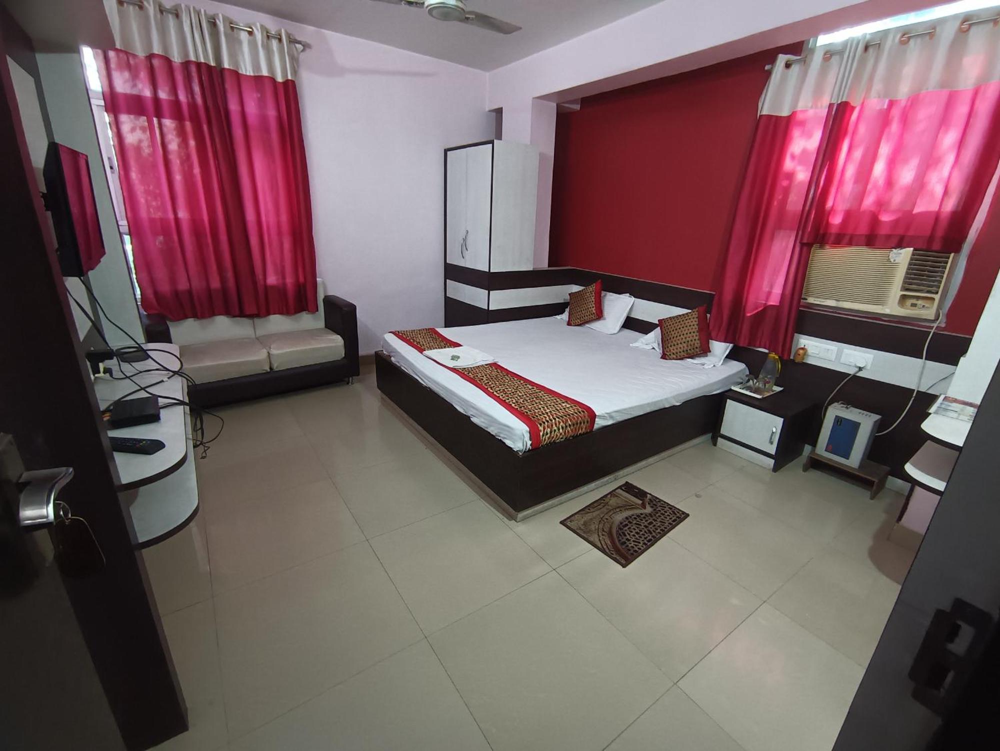 Hotel Viraat Inn Gaya Exterior photo